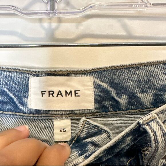 FRAME Le Simone distressed Loose Fit Hise Denim Shorts Size 25 - Picture 4 of 5
